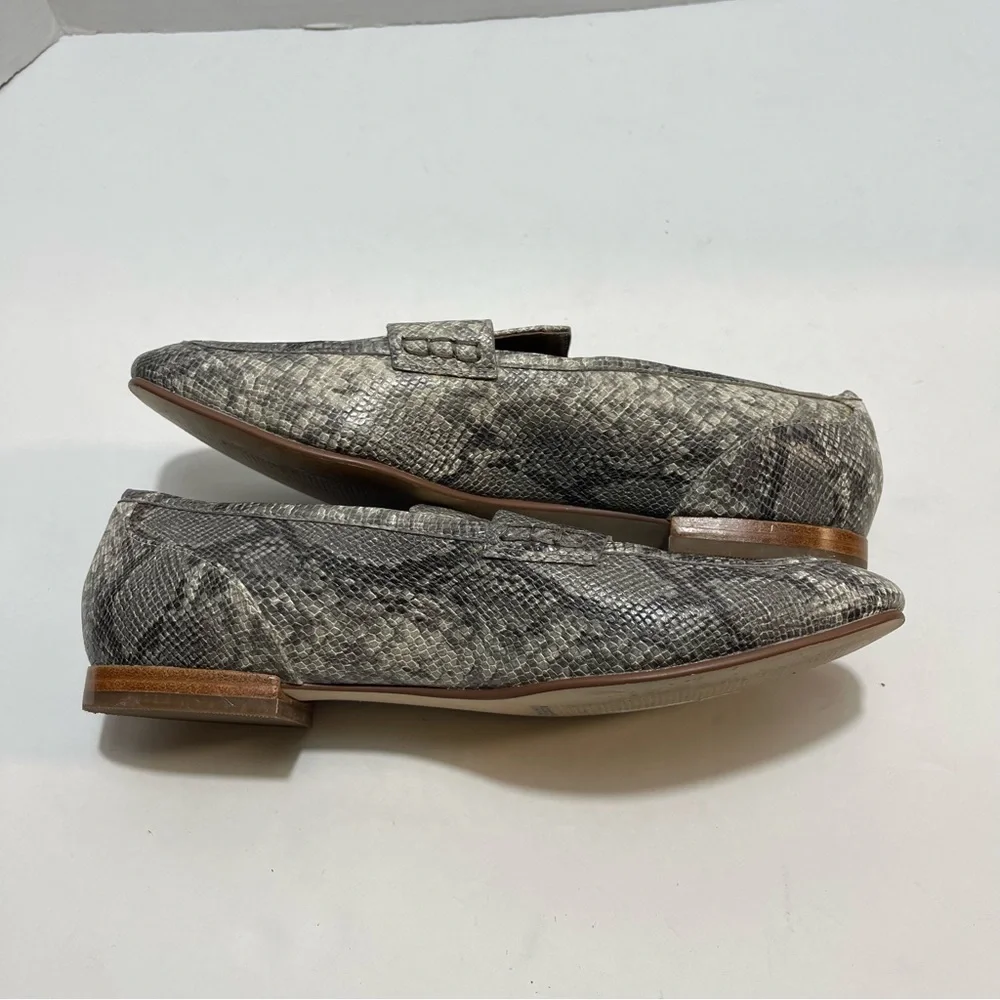 14th‎ & Union Gray Snakeskin Loafers